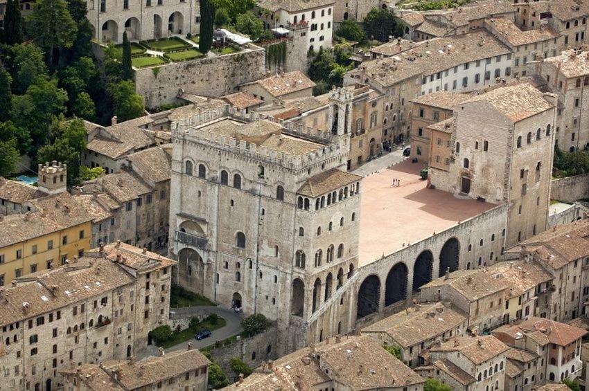 Gino'S House In Old Town.. Villa Gubbio Luaran gambar
